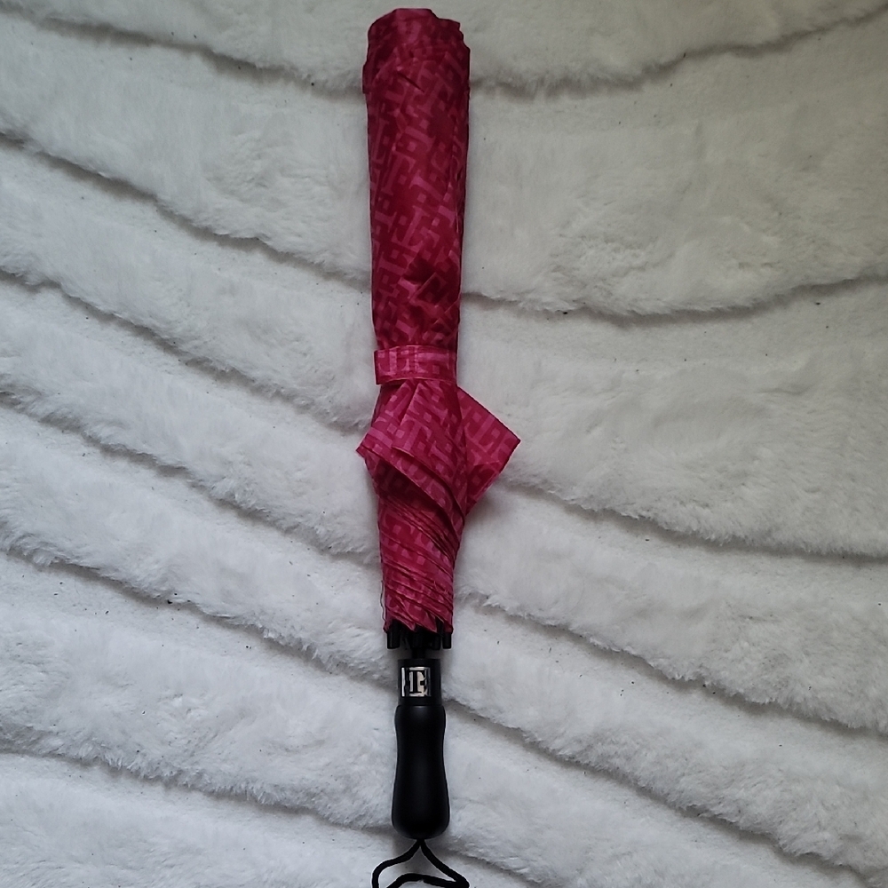 T-Mobile Limited Edition Pink Patterned Umbrella